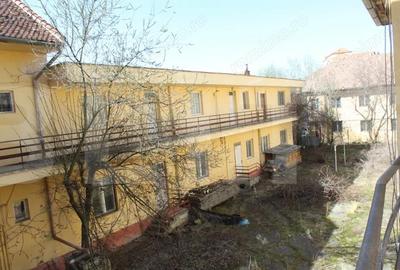 Spațiu comercial, de 1,557 mp, în Central - 4