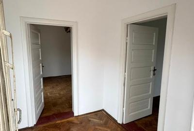 Casa+teren  Serbanesti - 12