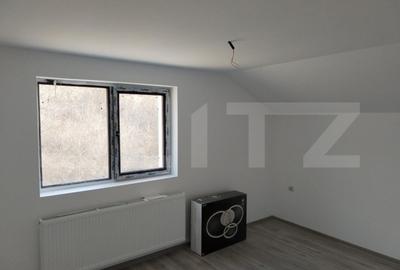 Casă cu 5 camere cu Teren 600 Mp în Aninoasa - 2