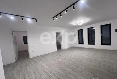 Casă cu 4 camere cu Canalizare în Bradu - 2