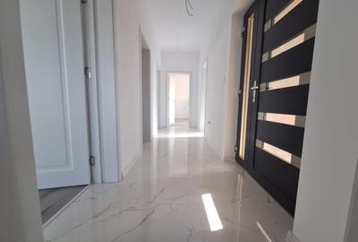 Duplex cu 4 camere cu Teren 417 Mp în Giarmata - 4