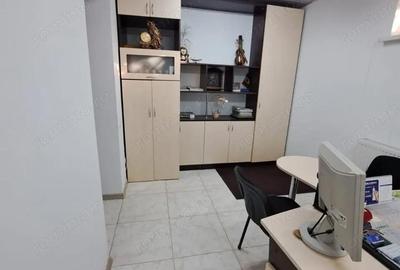 Spațiu comercial, de 62 mp, în P-ța Victoriei