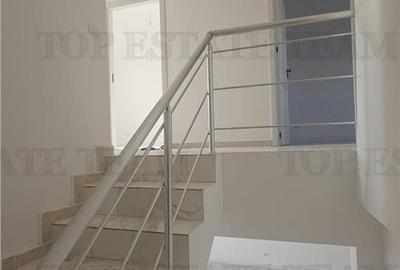 Casă cu 4 camere cu Teren 157 Mp în Central - 17