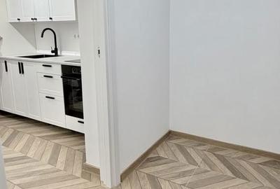 Apartament cu 2 camere decomandat în Cornișa - 2