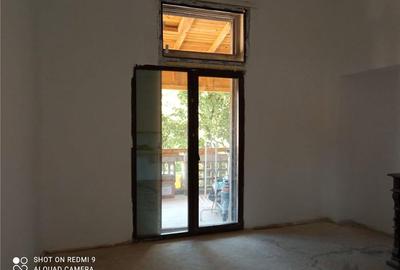 Casă cu 3 camere în Central