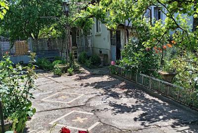 Casă cu 4 camere în Boureni - 1
