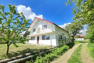 Vanzare proprietate multifunc?ionala, in Arcani, sat Sanate?ti - la DN 67 D Vanzare proprietate multifunc?ionala, in Arcani, sat Sanate?ti - la DN 67 D - 1
