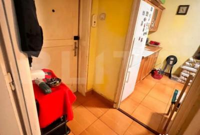 Garsonieră decomandată în Central - 2