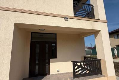 Tunari -  Central * Casa 4 camere - 3