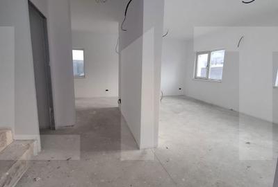Casă cu 4 camere cu Teren 300 Mp în Mănăstirea Doamnei - 1