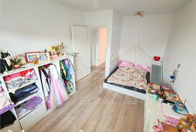 Casă cu 4 camere cu Teren 237 Mp în Central - 18