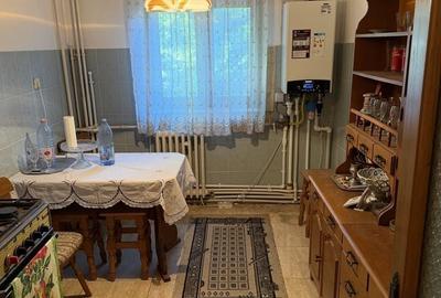 Apartament cu 3 camere decomandat în Central - 2