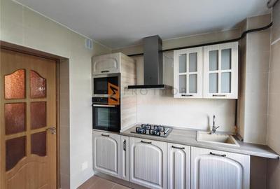 Apartament 3 camere cf 1 semidecomandat  zona Micro 5 - 9
