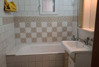 Apartament cu 2 camere decomandat în Lacu - 3