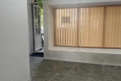Spațiu comercial, de 72 mp, în Central - 6