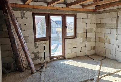 Casă cu Teren 16 Mp în Central - 6