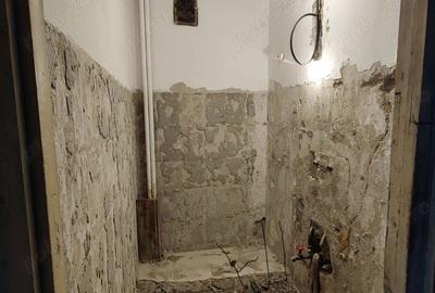 Vanzare Garsoniera 28 mp. Orsova,17.000 euro - 3