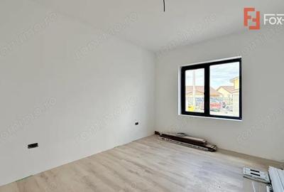Casă cu 3 camere cu Teren 360 Mp în Bucovăț (Remetea Mare) - 9