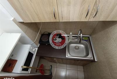 Garsonieră semidecomandată în Universitate - 2