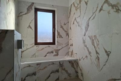 Casă cu 5 camere cu Teren 300 Mp în Central