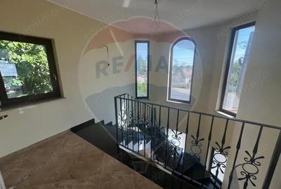 Casă cu 6 camere cu Canalizare în Răstoaca - 13