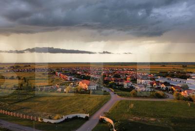 Casa la rosu, pe stoc, cu terasa si acoperis finalizat W - 9