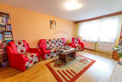 4 camere spatioase, etaj 1, zona verde si linistita
