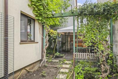 Casă individuală cu 10 camere cu Canalizare în Doamna Ghica - 35