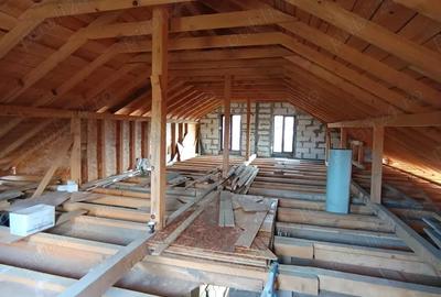 Casă cu Teren 1000 Mp în Central - 10