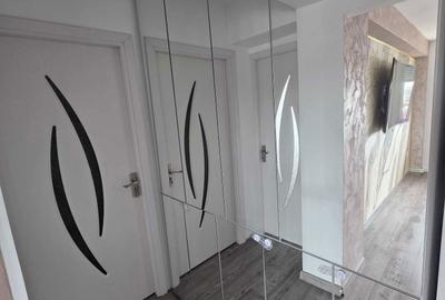 Apartament cu 3 camere semidecomandat în Central - 5