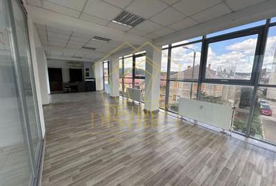 Spatiu birou renovat luminos cladire birouri I Simion Barnutiu - 1