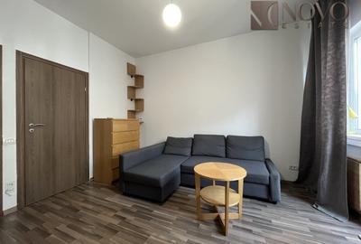 Garsonieră semidecomandată, mobilată în Universitate