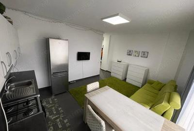 Apartament cu 3 camere semidecomandat în Vest - 1