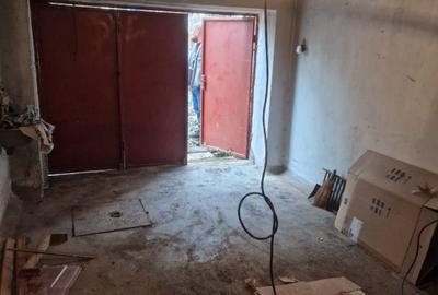 Apartament cu 3 camere semidecomandat în Pajura - 15