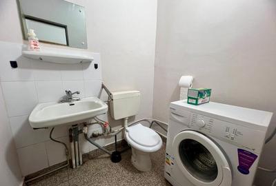 Apartament cu 3 camere decomandat în 7 Noiembrie