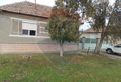 Casa / Vila cu 7 camere de vanzare