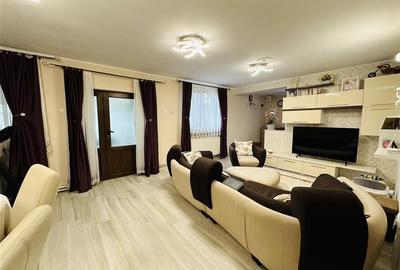 VILA MODERNA CU ETAJ, TEREN 1019 MP, DUBLU FRONT, ZONA LES - 4