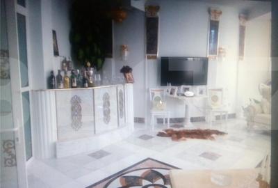 Casă cu 5 camere cu Teren 2600 Mp în Central - 5