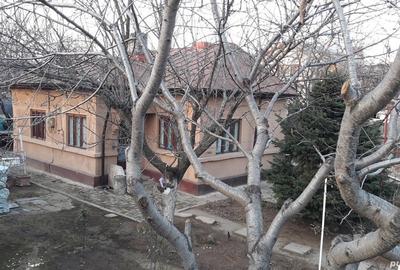 Casă cu 3 camere în Rahova - 2