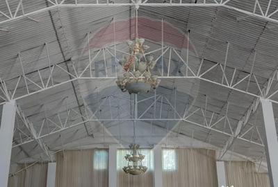 Spațiu comercial, de 2,500 mp, în Central - 6