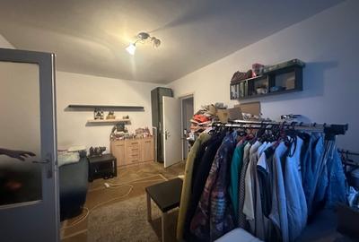 Apartament cu 2 camere semidecomandat în Pajura