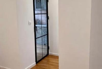 Apartament cu 4 camere decomandat în Mircea cel Bătrân - 2