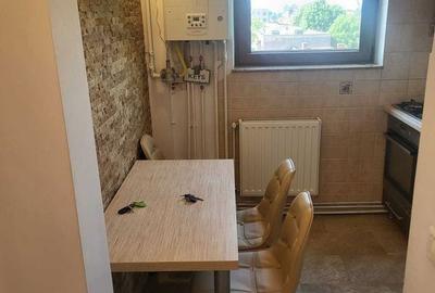 Apartament cu 2 camere decomandat în Podgoria