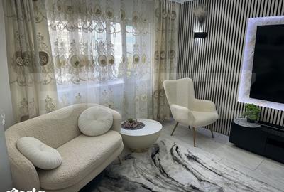 Apartament cu 4 camere decomandat în Central - 3