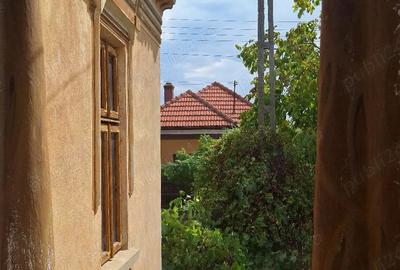 Casă cu 5 camere în Ciupercenii Noi - 1