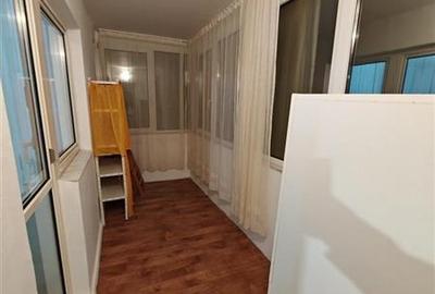Apartament cu 3 camere semidecomandat în Răcădău - 10