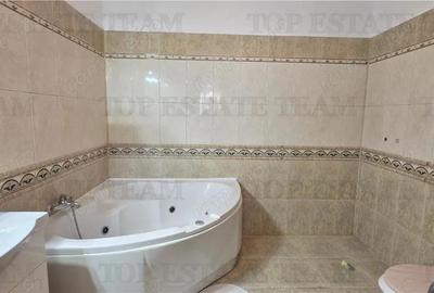 Casă cu 7 camere cu Teren 130 Mp în 1 Mai - 12