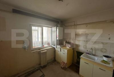 Apartament cu 4 camere, 80 mp, zona CUG - 13