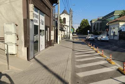 Spațiu comercial, de 72 mp, în Central - 3