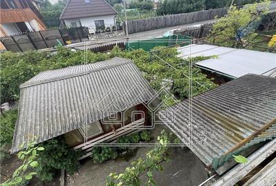 Casa de vanzare in Sibiu -  4 camere, curte, acces auto - 9